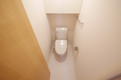 【トイレ】 | グラントワージェ | 落ち着いた色調のトイレです