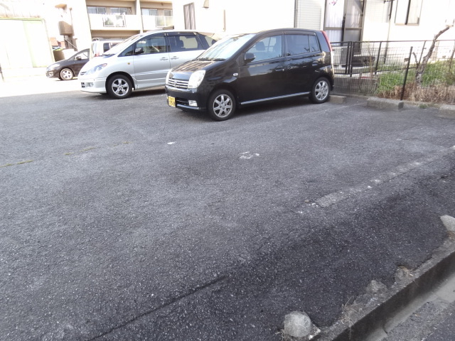 子持松コーポの駐車場|駐車場です。