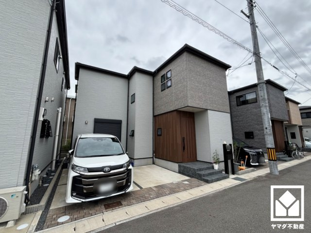 伏見区羽束師鴨川町の駐車場