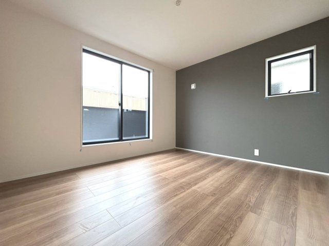リーブルガーデン　一宮市木曽川町第三　全2区画分譲の寝室|すべての居室にはたっぷり収納できる大型のクローゼット、各室に２４時間換気システムを設置しています。
排気ファンから低風量で24時間強制排気し、家の中の空気をいつも新鮮に保ちます。
