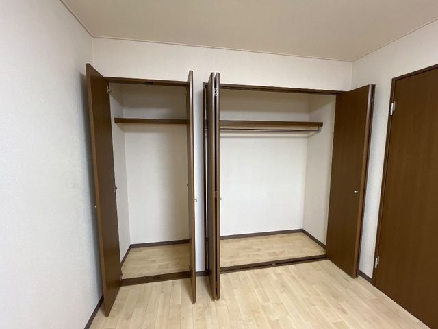 ベルグランデ高柳の洋室