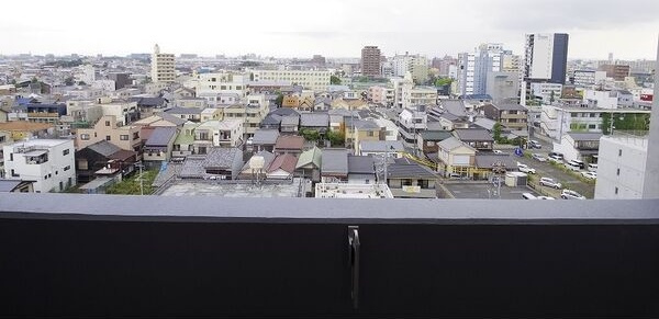 ロータス本陣通のバルコニー