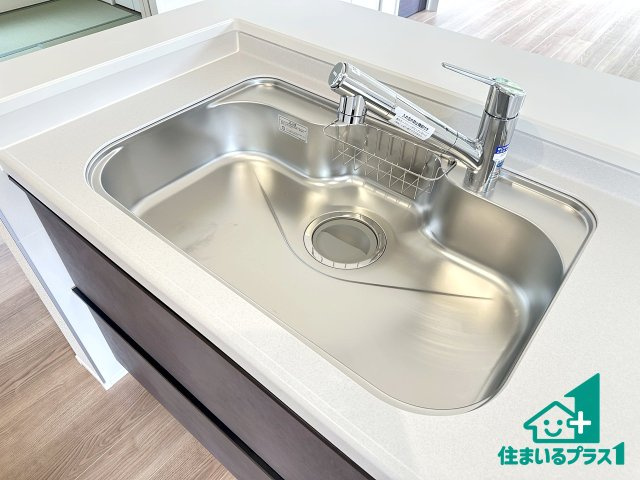 ●31(土)1(日)3(祝)現地案内可能！　生駒郡斑鳩町服部　新築一戸建ての設備|洗い物も楽にできる、広々シンク！