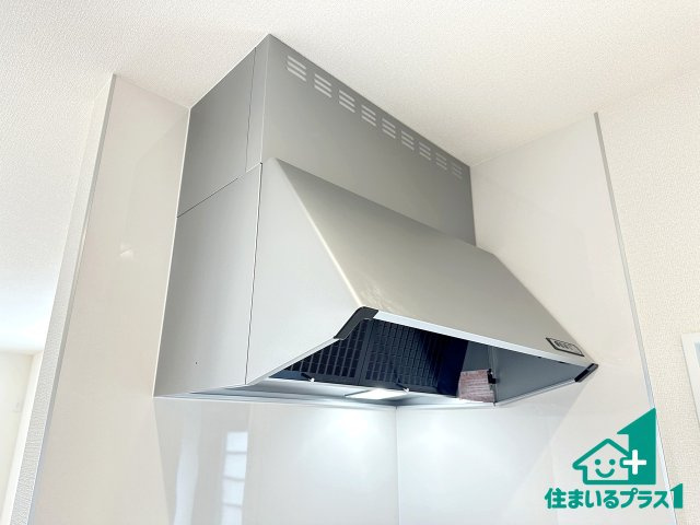 ●17(土)18(日)現地案内可能！　生駒郡斑鳩町服部　新築一戸建ての設備|汚れにくいスロットフィルタでお手入れラクラク！ＬＥＤ照明付き！