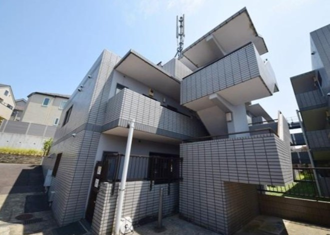 横浜市旭区中沢１丁目の賃貸マンションの外観