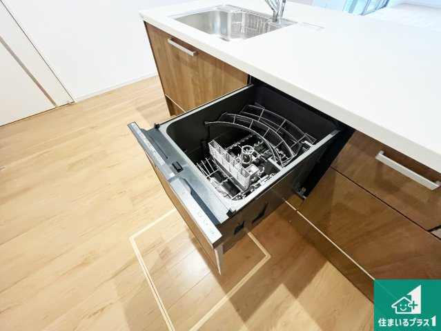 草津市東矢倉　第2期　新築一戸建てのその他|食事後の一仕事、食器洗いをボタン一つでお任せできちゃいます！