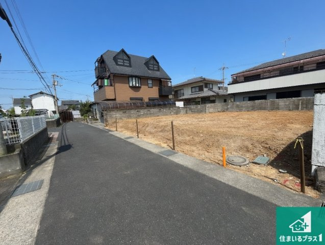 草津市東矢倉　第2期　新築一戸建ての前面道路含む現地写真|周辺は落ち着いた街並みの住宅地！子育てがしやすい住環境です！まだ未完成ですが、現地でしかわからない事もございます。是非一度ご覧ください。