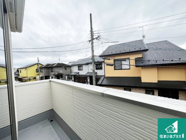 草津市東矢倉　第2期　新築一戸建てのバルコニー|日当たりのよいバルコニー！お部屋が開放的に！
