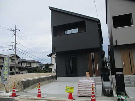 広島市西区山田新町1丁目　新築一戸建ての外観