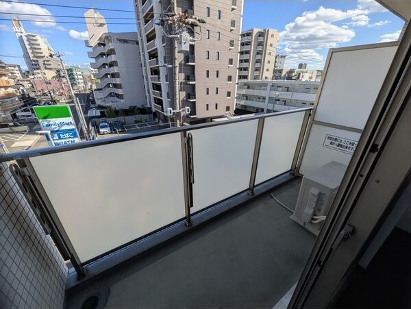 ラプーリア御器所のバルコニー