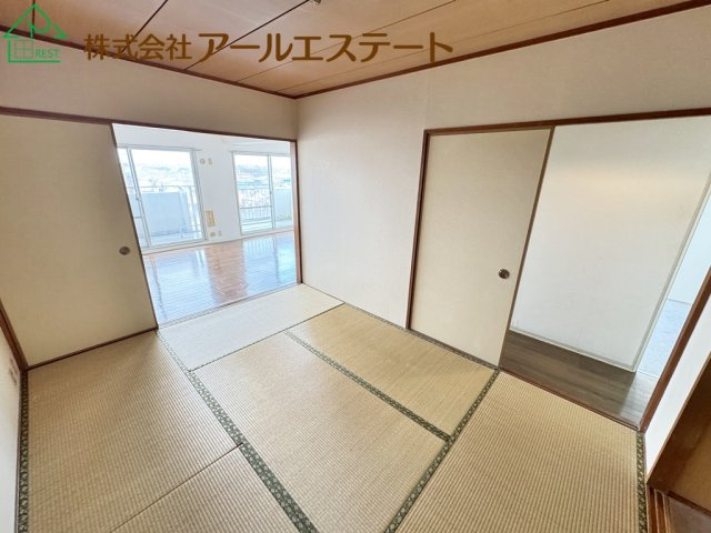 ハイツ東加古川　　JR「東加古川駅」徒歩10分の和室