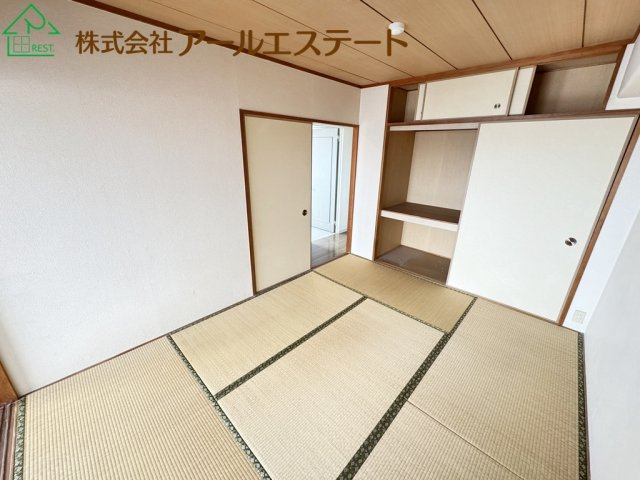 ハイツ東加古川　　JR「東加古川駅」徒歩10分の和室