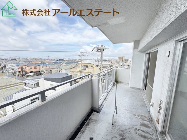 ハイツ東加古川　　JR「東加古川駅」徒歩10分のバルコニー