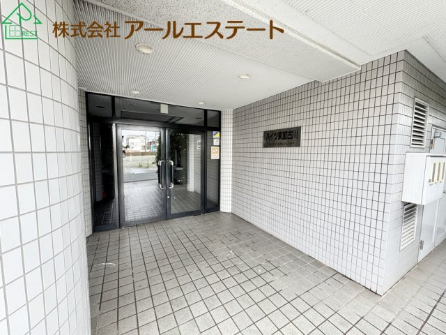 ハイツ東加古川　　JR「東加古川駅」徒歩10分のエントランス