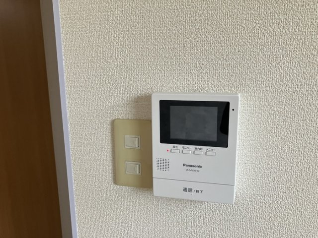 アムール B棟のセキュリティ|モニター付きインターホン