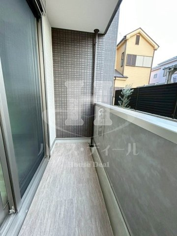 【バルコニー】 | ローレル | 外からの目が気にならないバルコニーで洗濯物が干せます