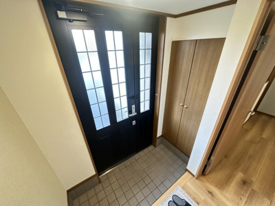 【玄関】 | 門真市深田町戸建 | 玄関
