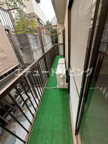 R-13026のバルコニー