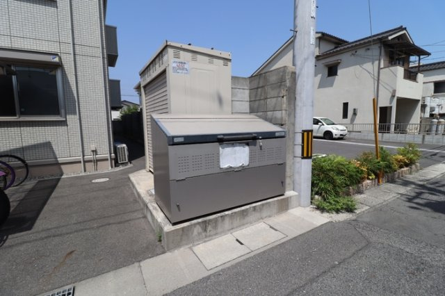 アンリ．Ｄ