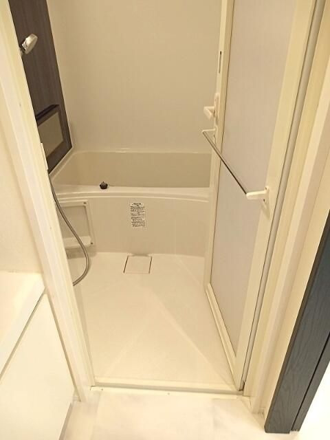 JU TOWER FRONT千石の浴室