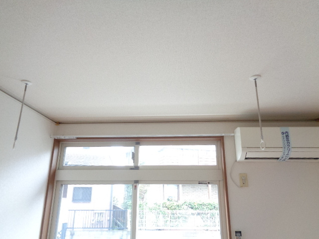 エステートピアハトリの外観|雨の日も安心の室内物干しフック