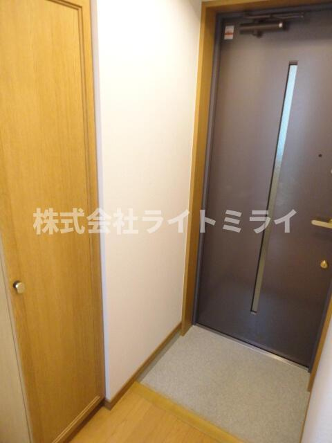 メゾン　セクレールの玄関| 
