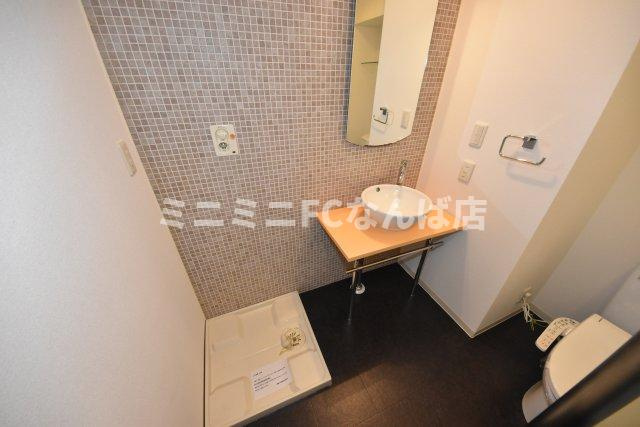 プライムアーバン堺筋本町の洗面所