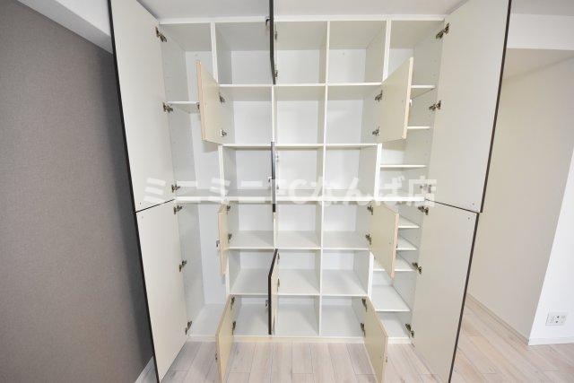 プライムアーバン堺筋本町の収納