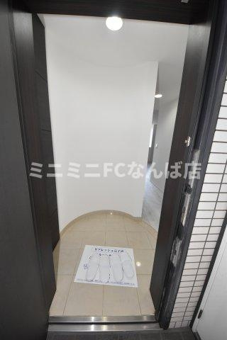 プライムアーバン堺筋本町の玄関