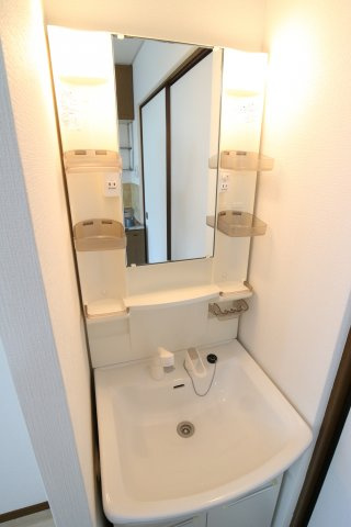 塩屋ヴィレッジCの洗面所