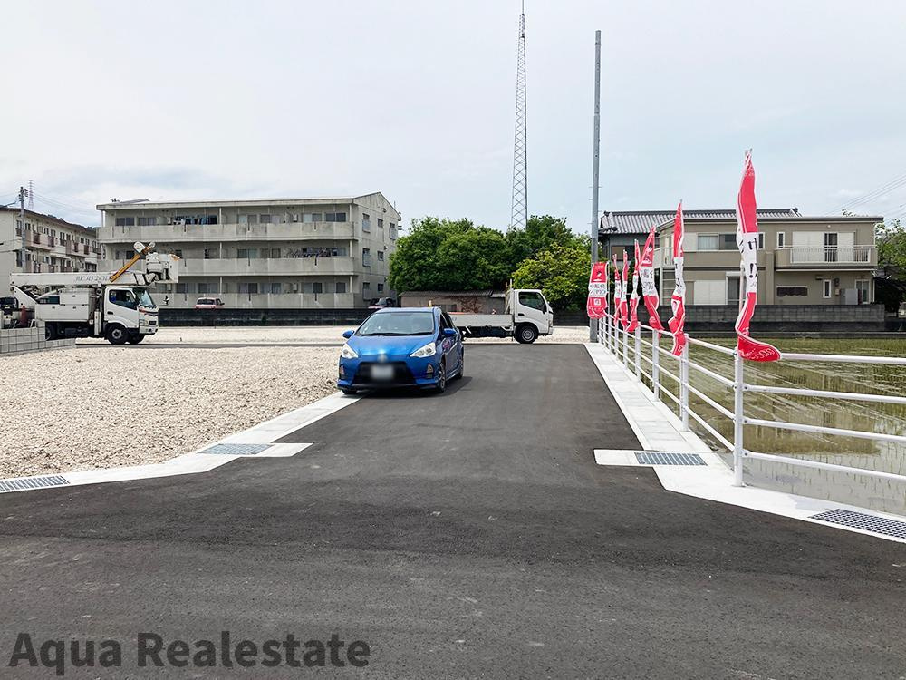 オール電化デザイナーズハウス国府町建売⑱の前面道路含む現地写真|前面道路含む現地写真です