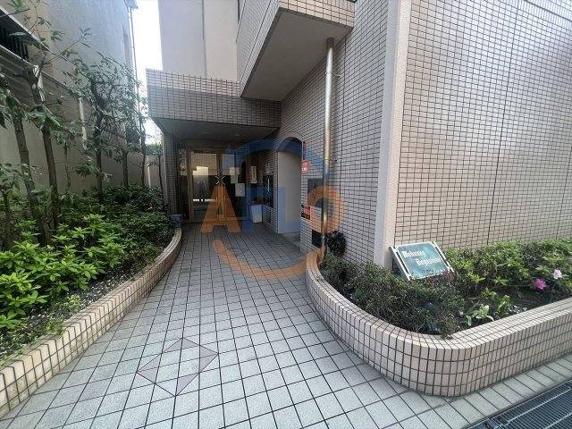 ヴォーヌング堂ヶ芝　桃陽小学校区のエントランス|ヴォーヌング堂ヶ芝　エントランス