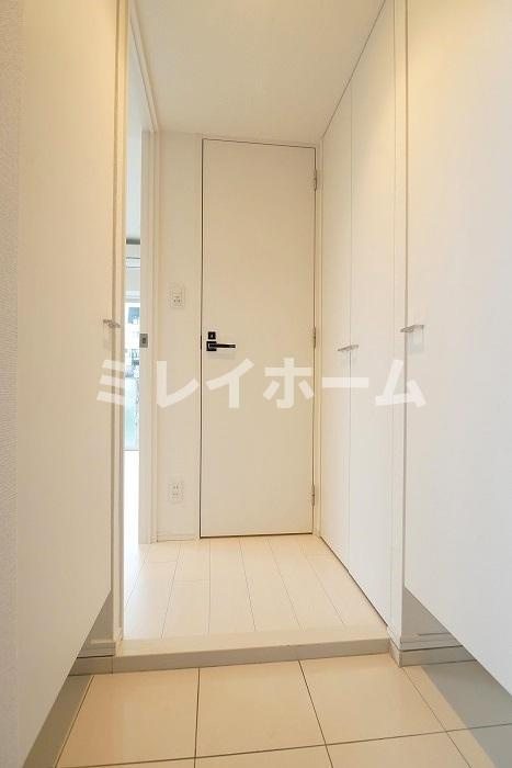 プレミアムキューブ大森の玄関