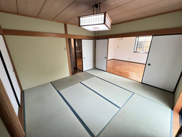 津新町１丁目一戸建ての和室