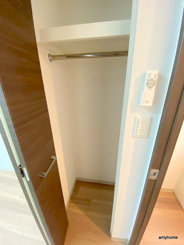 エスキュート京町堀　仲介手数料無料の収納