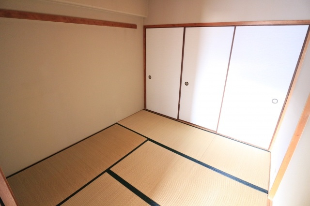 マリンハイム塩屋の寝室