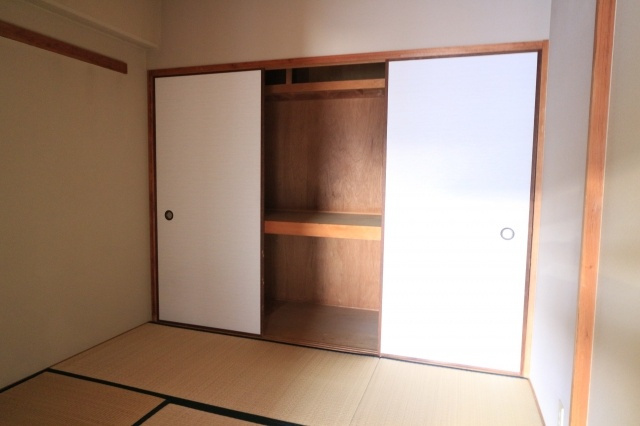 マリンハイム塩屋の収納