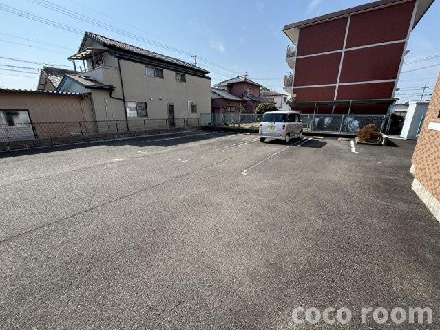 アンジェリークの駐車場