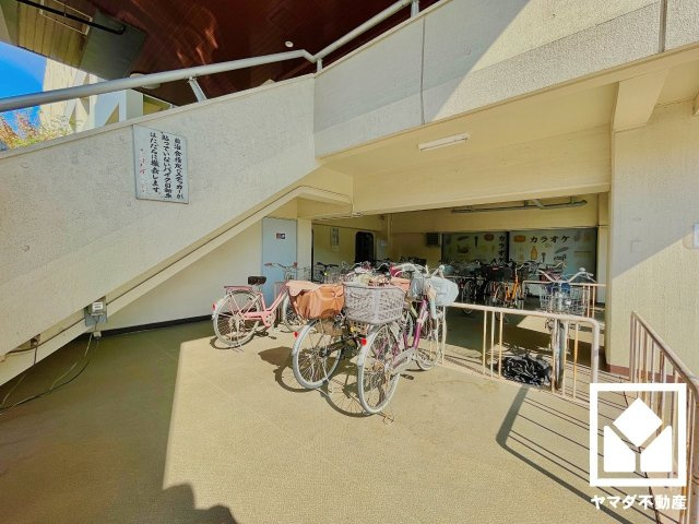 東寺ハイムの駐輪場