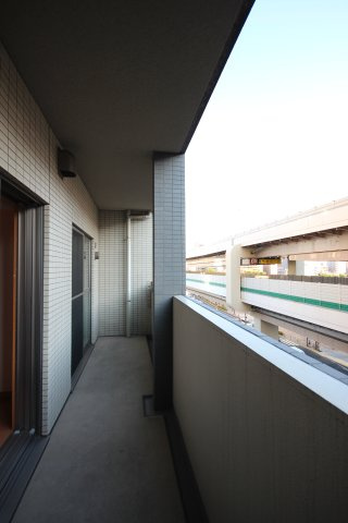 【バルコニー】