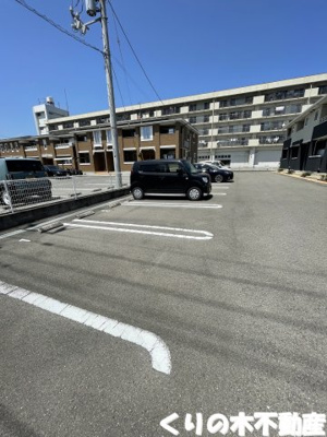【駐車場】 | ミルネハイツＢ＆Ｗ | 駐車場です
