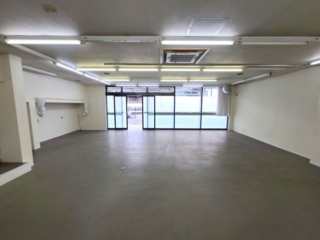 力石町 貸店舗の内装