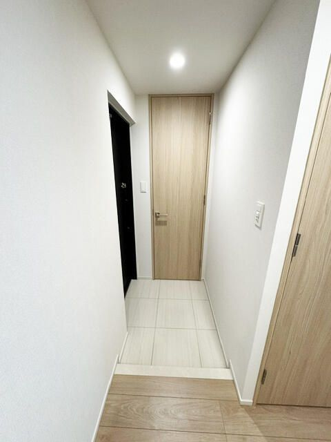 シャリエ椎名町の玄関