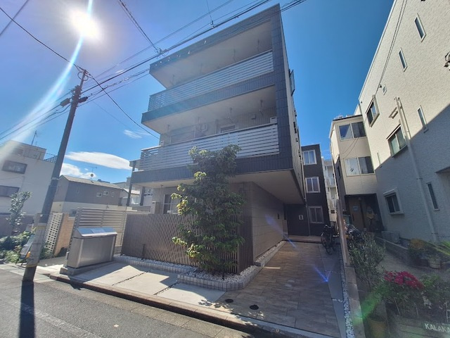 Blue daisy 目白の外観