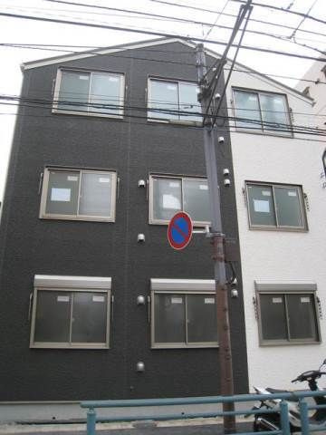 エルプレミア梅島の外観