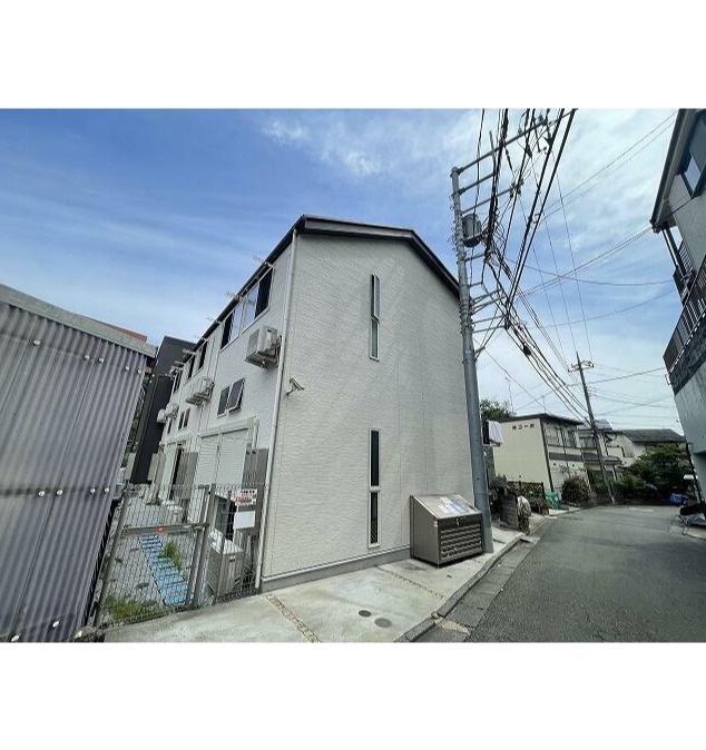 アザーレ・ターコイズ読売ランド前