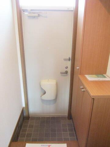 メゾン・ド・ファミーユＩＩの玄関