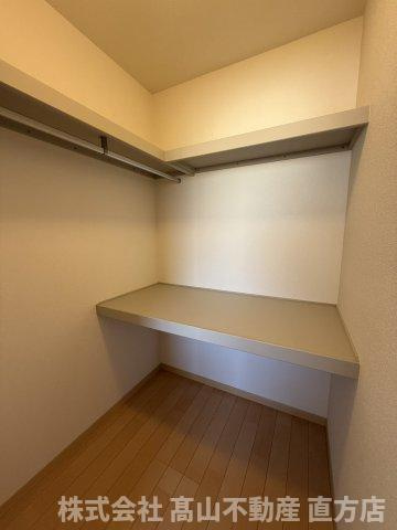 宮若市本城のアパートの収納