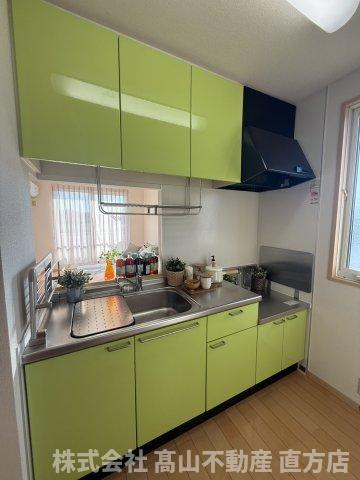 宮若市本城のアパートのキッチン