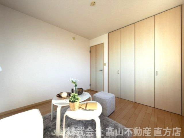 宮若市本城のアパートの洋室